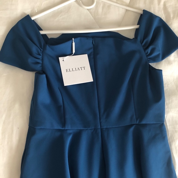 Formal Dress - Picture 3 of 7